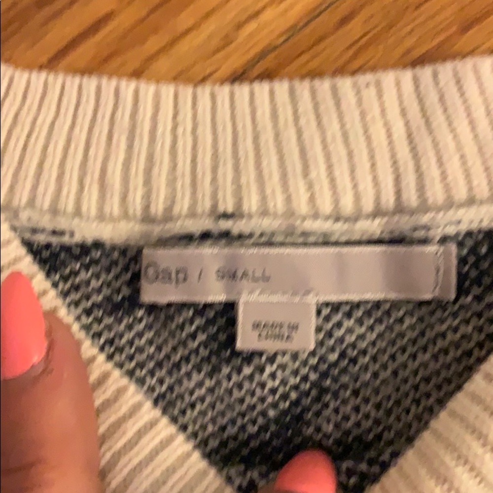 Sweater - Picture 3 of 4